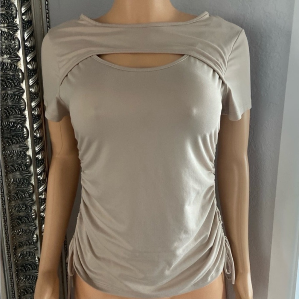 Gemstone Ruched top L